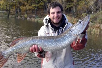 © Float-tube and boat fishing - Lac du Balbuzard - Vernier P.