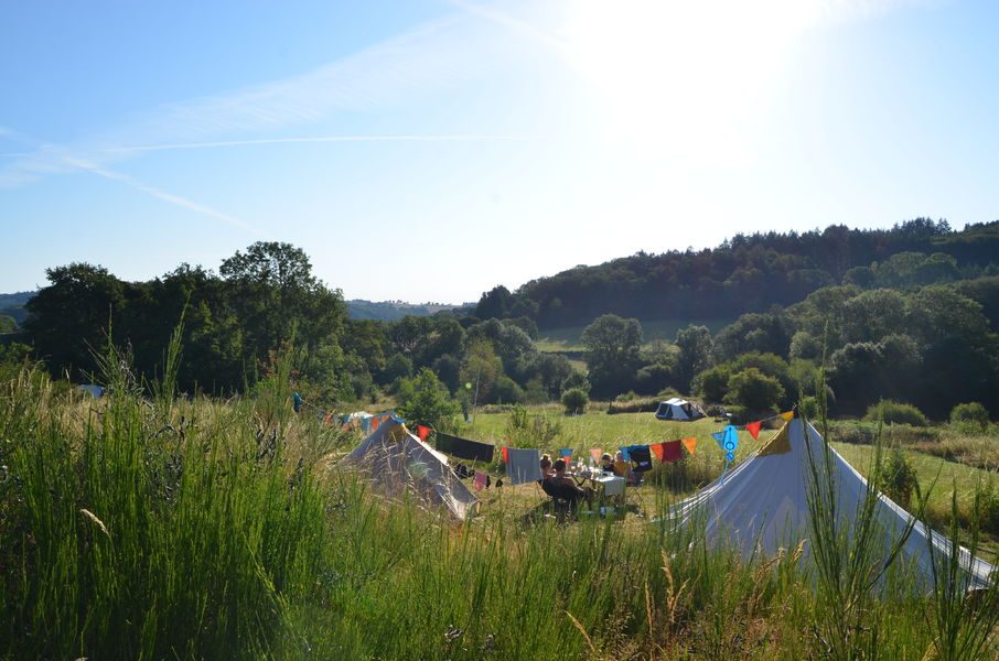 © Mini Camping Les 3 Étangs - Zwart Christine