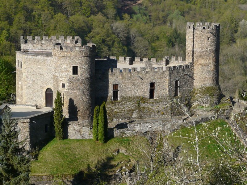 © Château de Chouvigny - Château de Chouvigny