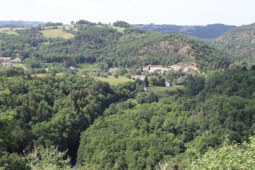 © Picnic area - Belvédère de la Croix Rouge - OT Combrailles