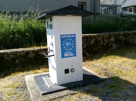 Motorhome service terminal