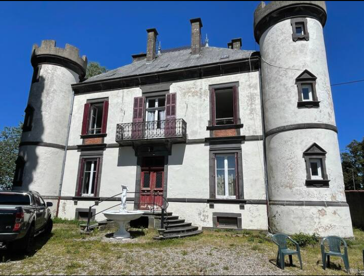 © Bed and breakfast Le Château Giat - Rocha Evelise
