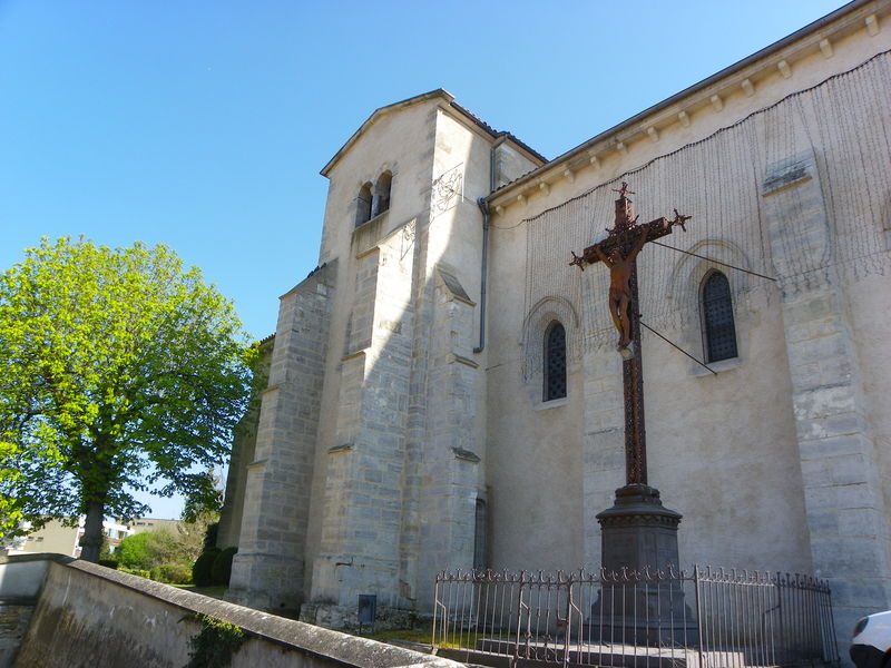 © Church of Saint Genès-le-Compte - OTC