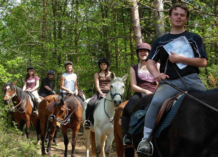 © Equestrian Centre - Les Écuries d'Ambur - SAINT JACQUES D'AMBUR