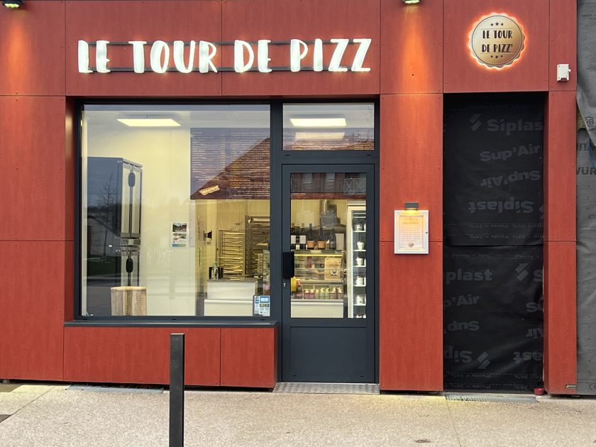© The Tour de Pizz - La tour de pizz