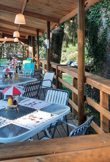 © La Guinguette du Pont de Menat_Menat - Combrailles Auvergne Tourisme