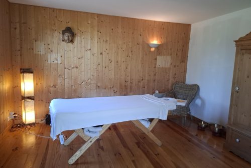 Relaxing body and mind massages