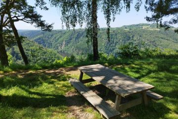 © Picnic area - Belvédère des Ancizes - OT Combrailles