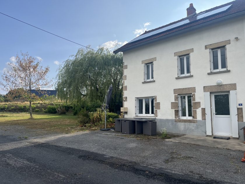 © Meublé chez la Louise - Chanudet Fabienne