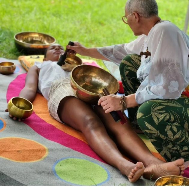 © Sonotherapy singing bowls_Saint-Priest-des-Champs - Mélodie de l'Être