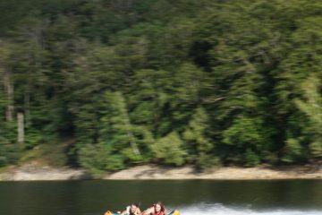 © Boat trip - Lac Fades-Besserve_Miremont - SMFB