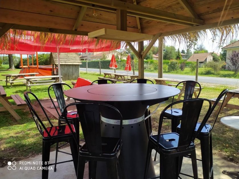 © Restaurant du Camping du Viaduc des Fades - sas camping