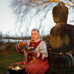 © Sonotherapy singing bowls_Saint-Priest-des-Champs - Huguette Dalle