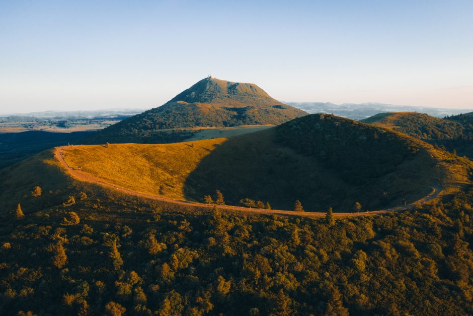 © Puy de Pariou - Volcano of the Chaîne des Puys - Limagne fault (UNESCO)_Orcines - Alex Célaire / CD63