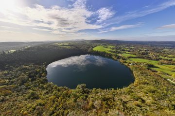 © Swimming - Gour de Tazenat_Charbonnières-les-Vieilles - Jodie Way