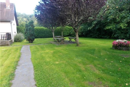 Picnic area - Village de Miremont